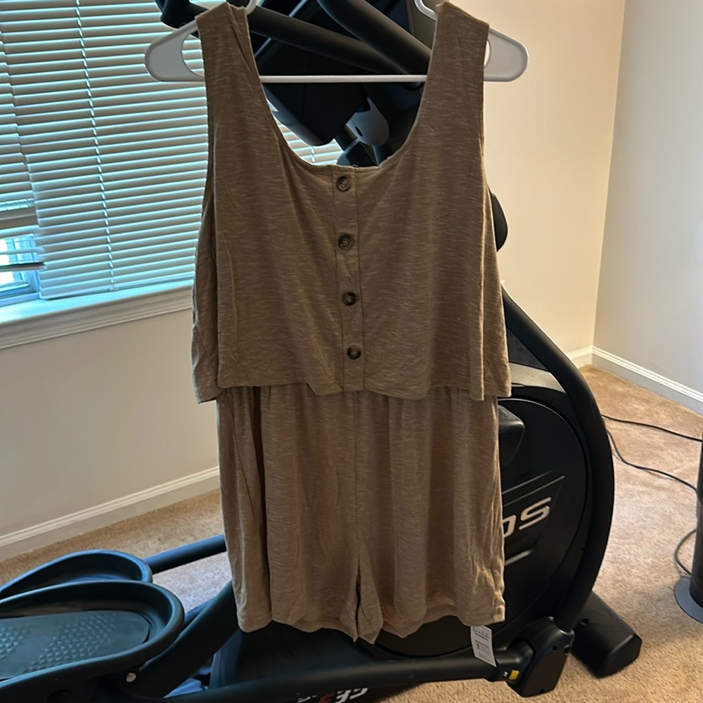 Cupshe tan romper